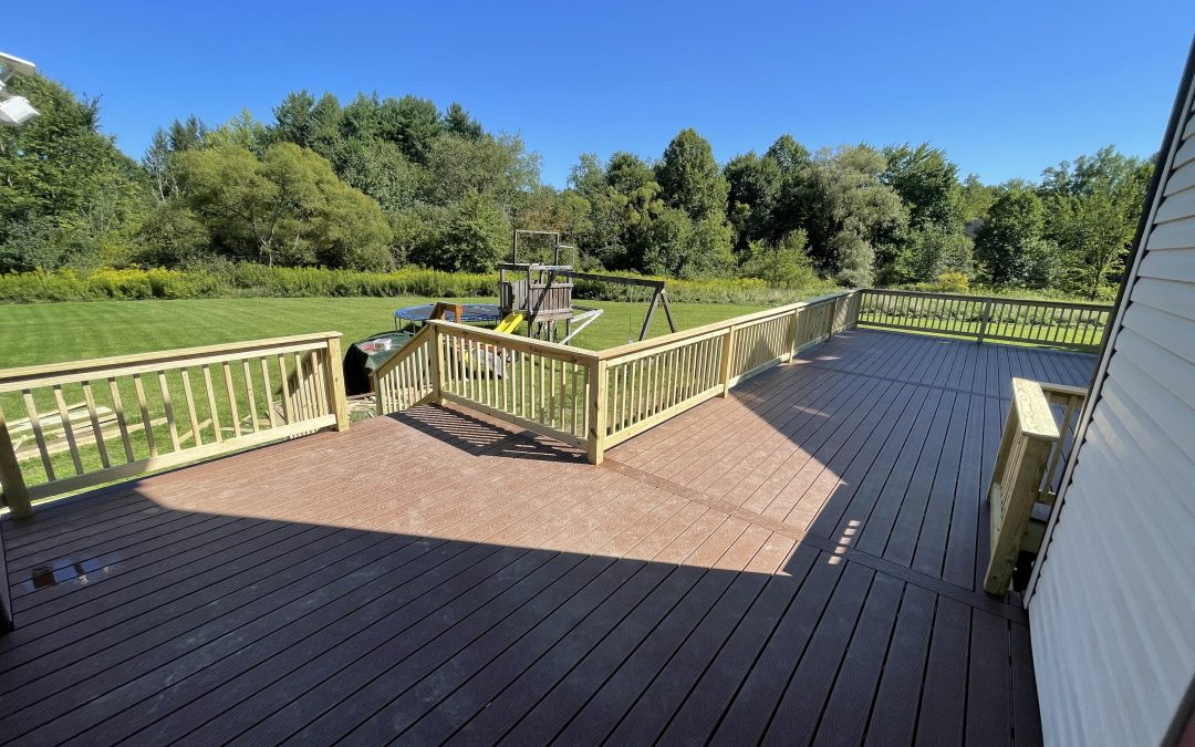 How much does it cost to build a new deck?