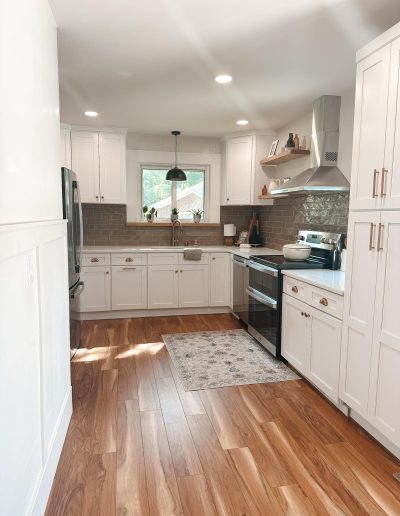 Bloomsburg White Shaker Kitchen Cabinets