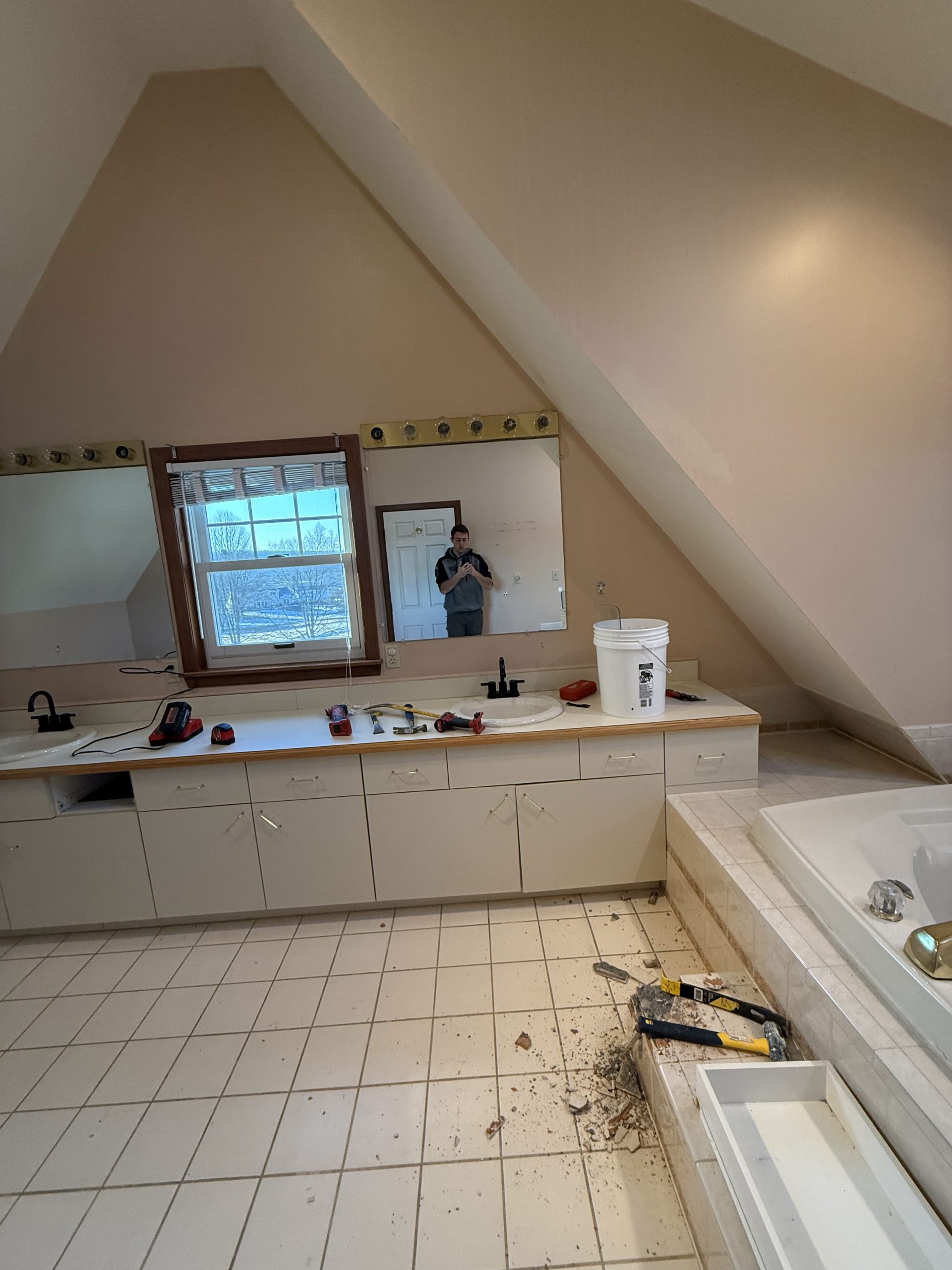 Kraftmaid Vanity Bloomsburg